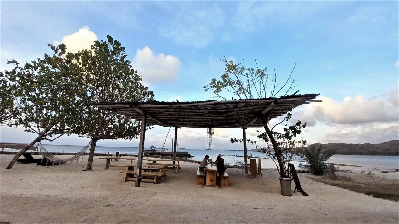 Thamarind Resort Gili Gede Екстериор снимка
